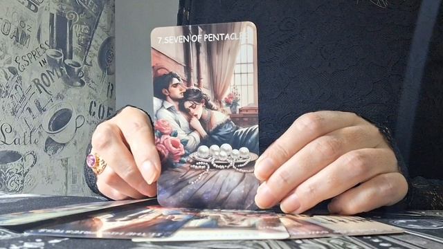 Что говорит ему его сердце о вас? Расклад Таро