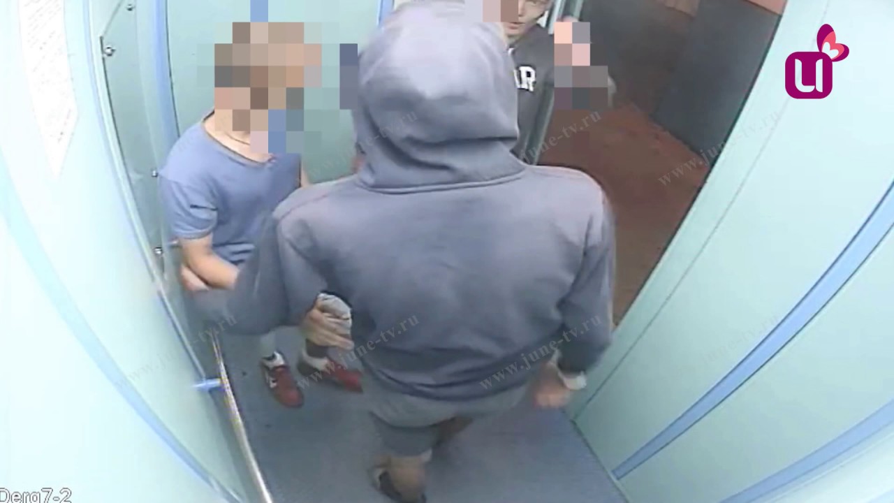 Вандалы разбили камеры в лифте смотреть онлайн