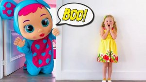 Настя и Кукла Пупсик которая много ела и стала гиганто