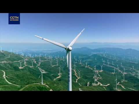 Китай построил крупнейшую и быстро развивающуюся в мире систему возобновляемой энергии смотреть онлайн