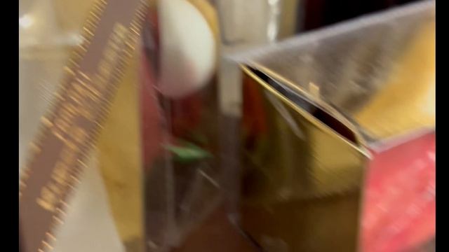 Вот что продают в Елисеевском магазине в Санкт-Петербурге