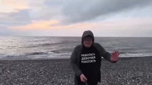 МУЖИК ОН ДЛЯ ДЕНЕГ