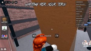 играю в роблокс на эфире