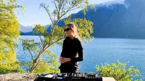 MRL - Just a chill girl mix (hard house)