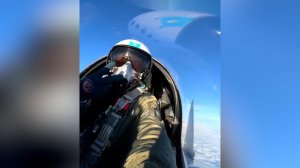 Летчик ВВС Казахстана показал сопровождение борта Путина под песню «Матушка-земля».