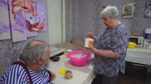 Прохладной окрошки захотелось нам Готовим ВСЕЙ СЕМЬЁЙ подвал ильича