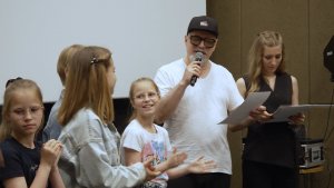 В широкий прокат вышел семейный фильм «Привет, медведь!» с юными актёрами из Севастополя