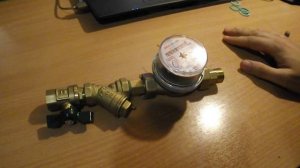 Как самому опломбировать водосчетчик а главное для чего)))