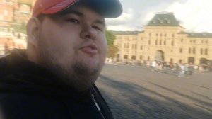 показал Красную Площадь в городе Москве