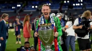 👏ПСЖ второй раз подряд стал победителем Лиги Чемпионов по футболу.

Российский футболист Матвей Саф