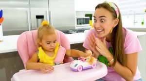 Монстр под моей кроватью - песня для детей с участием Алисы