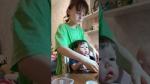 Леон влепил Майе в волосы слайм😱😡 Майя его столкнула Леона со стула и он ударился головой 😭😱🥺