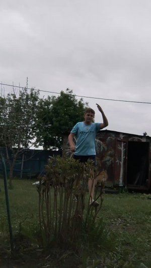 учимся с друном играть в волейбол