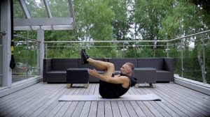 Кранч с хлопком под ногами