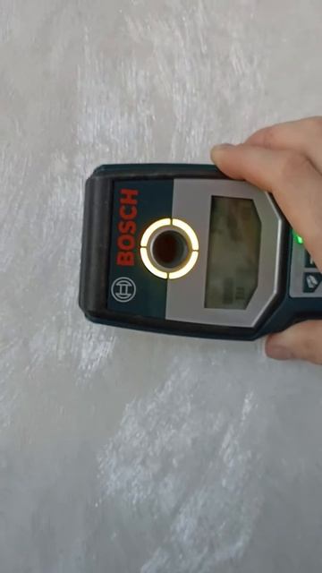 Тест драйв детектора скрытой проводки BOSCH GMS 120. смотреть онлайн
