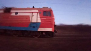 Долгожданный кирпич! ЭП1-220 с пассажирским поездом №352/351 Советская Гавань-Владивосток и приветом