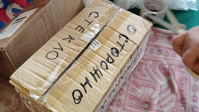Распаковываю хрустальную вазу в прямом эфире под камеру смертельный номер!