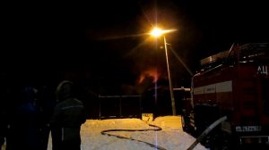 16.01.2021 года в городе Семилуки на улице Садовая рядом с газовой будкой сгорела баня #пожар #огонь