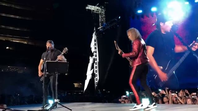 Metallica «Группа Крови» Металлика КИНО (Groupah krovee Viktor Tsoi) Moscow Luzhniki 21.