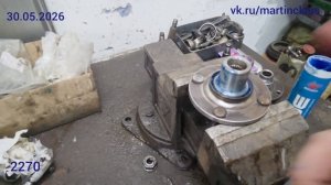 правая передняя без абс сборка 2270