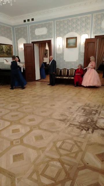 Венский вальс от Олега и Ирины смотреть онлайн