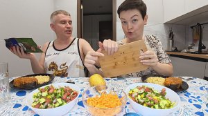 Мукбанг Вован ОБИДЕЛСЯ, назвала его КРИВОРУКИМ и ОТЧИТАЛА! ПОРУГАЛИСЬ! Семейный ужин в России