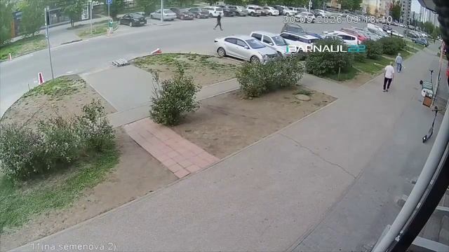 ДТП на улице Сергея Семенова в Барнауле