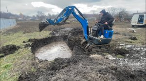 Копаю мини пруд, поломка#automobile #rippa #миниэкскаватор #эксковатор #funny #farming #сварка