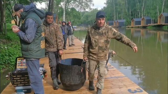 Запуск форели! Парк отдыха "Водопад" смотреть онлайн