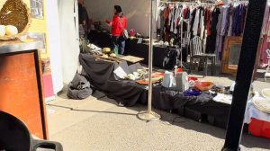 Париж прогулка по лучшему блошиному рынку города атмосфера антиквариата и уличной жизни ✨