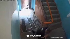 Педофил затащил ребёнка в подъезд в Тюмени