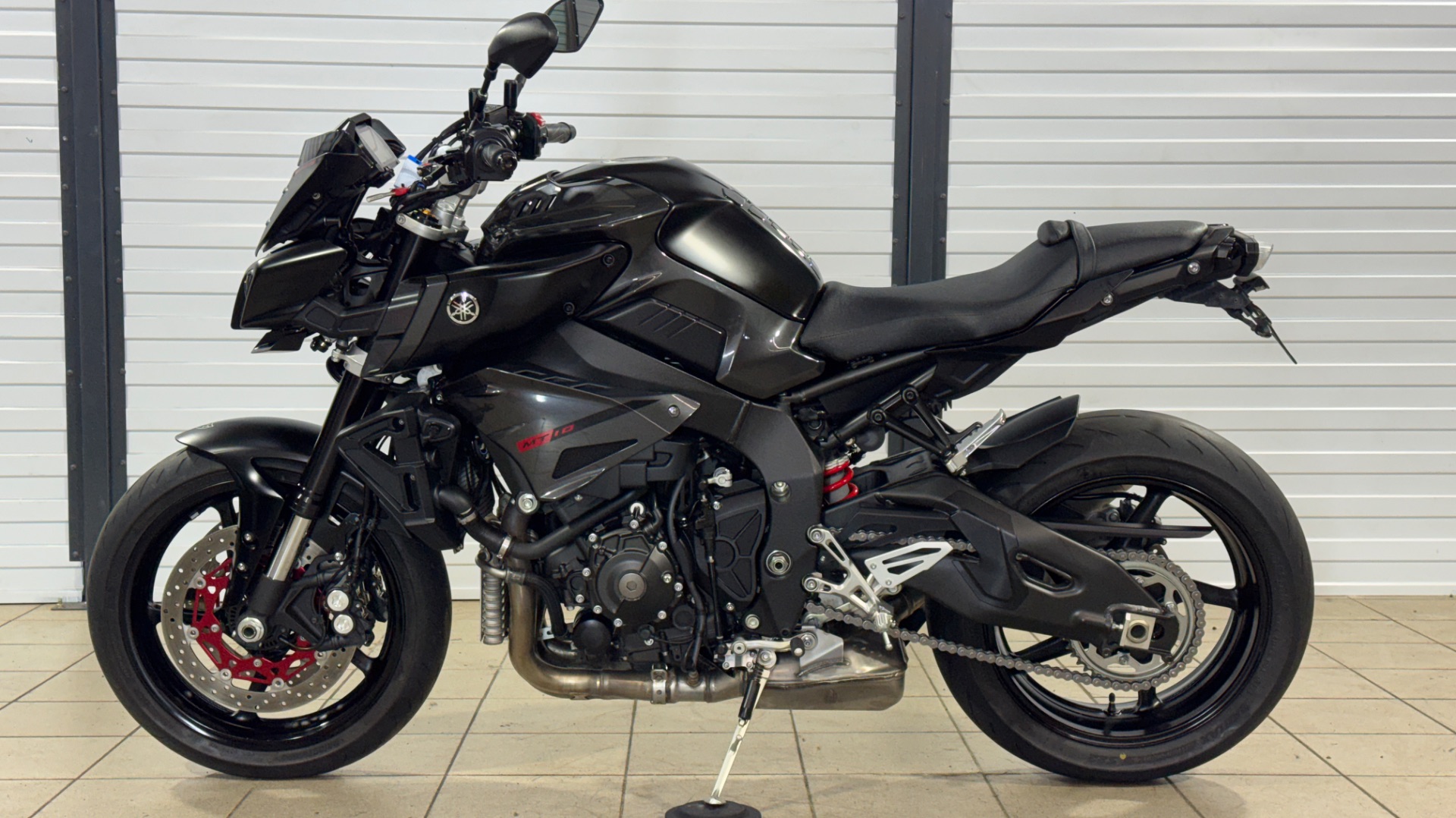 Yamaha MT 10 смотреть онлайн