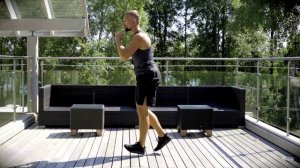 Выпрыгивания «ножницы»