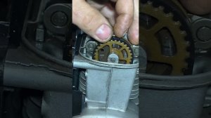 Регулировка клапанов на 4-х тактной бензокосе + выставление зажигания на распредвале￼