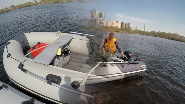 Сравнили два мотора 9.9 с 246 и 326 кубатурой, оба с 11 шагом гребных винтов #лодка #лодочныймотор смотреть онлайн