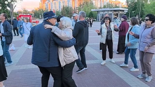 Слёзы сентября... 30.05.26... смотреть онлайн