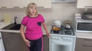 Жимолость оборвала// истории из жизни// завершили забор с веселым соседом//😉🌺