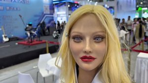 Будущее уже в Китае. Выставка роботов, которую нужно увидеть. (Сотников Максим)