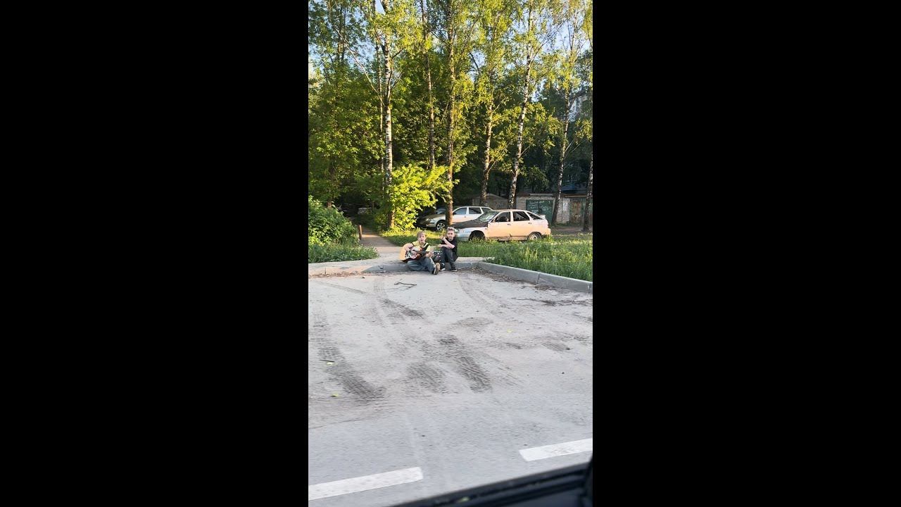 В ТАКИЕ МОМЕНТЫ ПОНИМАЕШЬ-ЛЕТО ПРИШЛО! смотреть онлайн