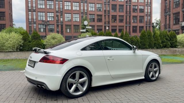 Audi TTs смотреть онлайн