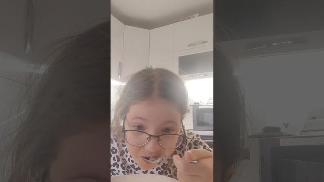Я обедаю перед прогулкой первая часть смотреть онлайн