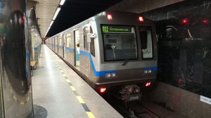 Поездка на 81-717.6 в метро Екатеринбурга