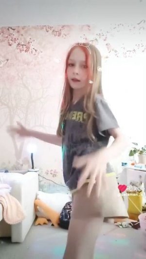 я Аня аня из Лайка!