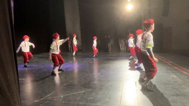 «Энергия фанка» ансамбль «Школьные годы» студия «Переменка» (26.04.2026) смотреть онлайн