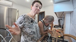 Что то пошло НЕ ПО МЕТОДИЧКЕ! Вован оказался ПЛОХИМ электриком! ВСЁ испортили и ПОРУГАЛИСЬ! Влог