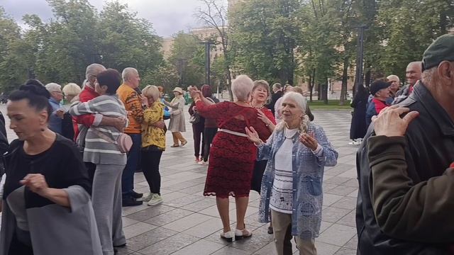 МЕНЯ ЖАЛЕТЬ НЕ НАДО ТАНЦЫ ХАРЬКОВ МАЙ 2026 смотреть онлайн