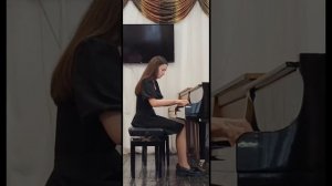 А.Диабелли - Соната. Ю. Щуровский - Баркарола. Исполняет Галимова Амелия
