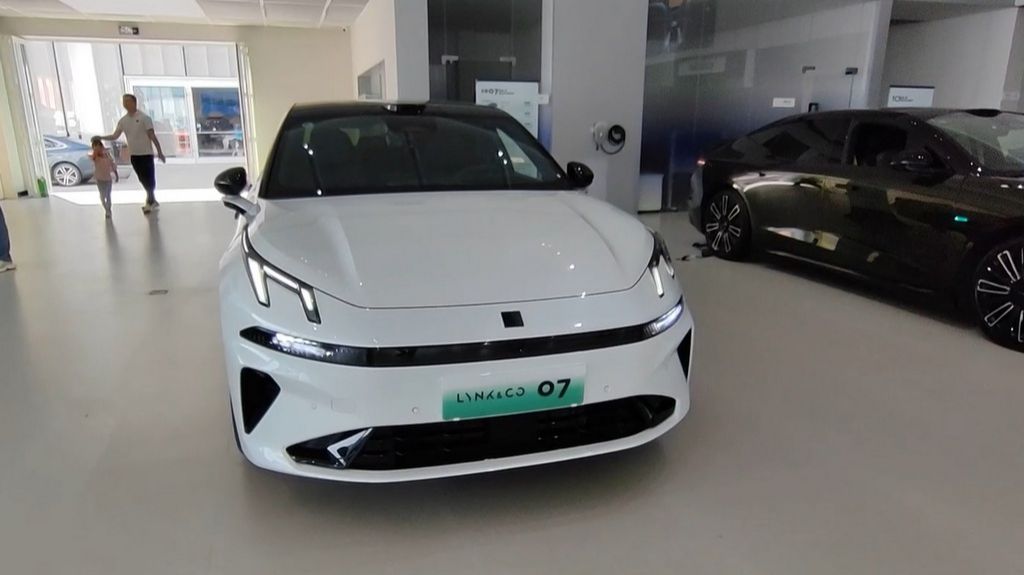 Lynk & Co 07 EM-P (2026г.) - краткий обзор