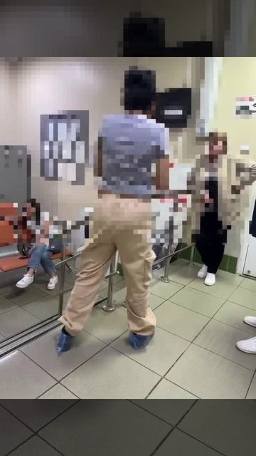 Во Владивостоке мигрантка напала на стоматолога, плевалась и угрожала физической расправой. смотреть онлайн