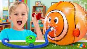 ВЛАД И НИКИ | Веселье с надувными игрушками: лопни и улыбнись